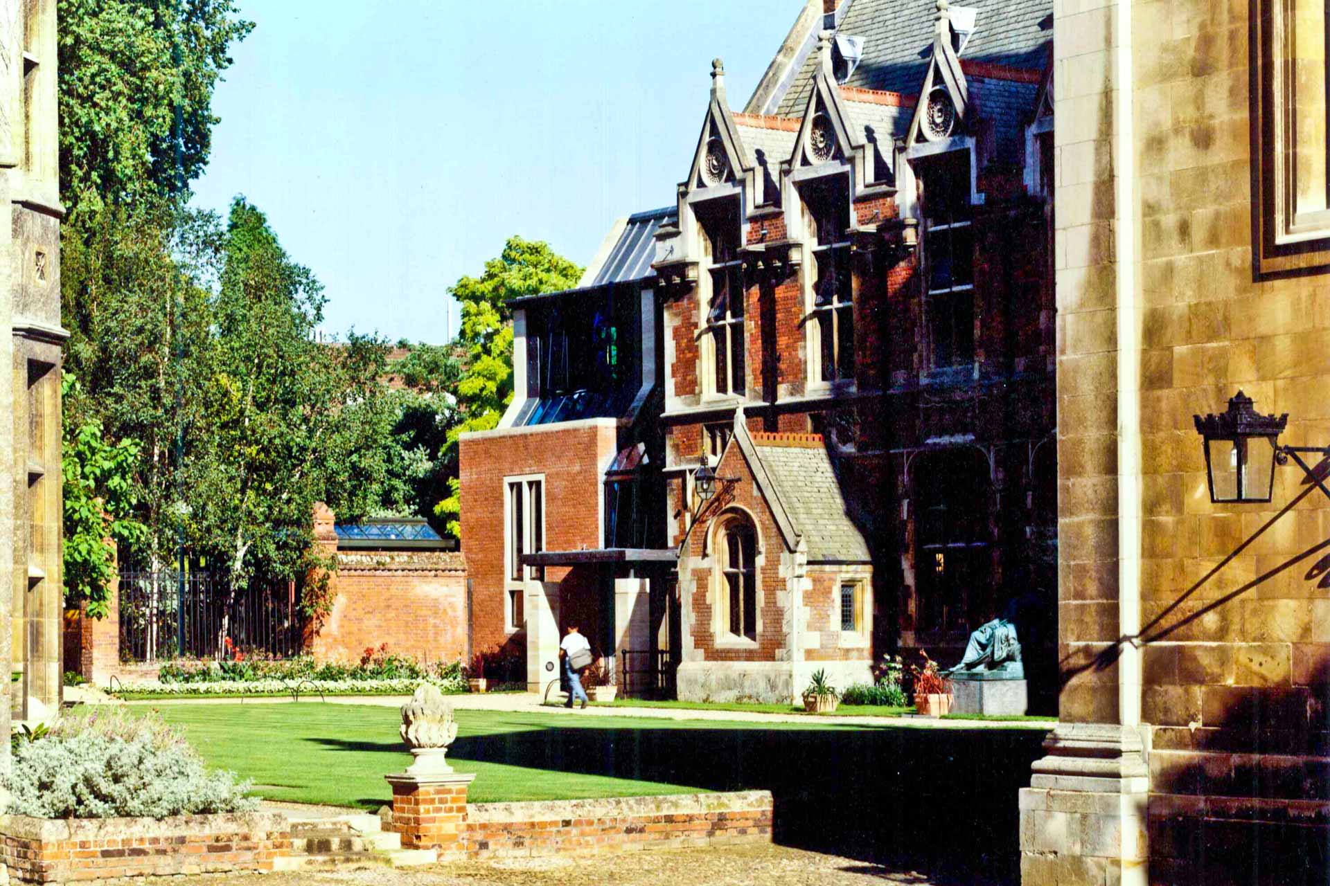 Pembroke Library – Freeland Rees Roberts