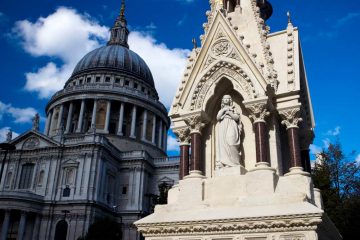 St Lawrence Jewry Fountain 3